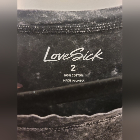 Torrid size 2 Lovesick Immortal tee - Picture 4 of 4